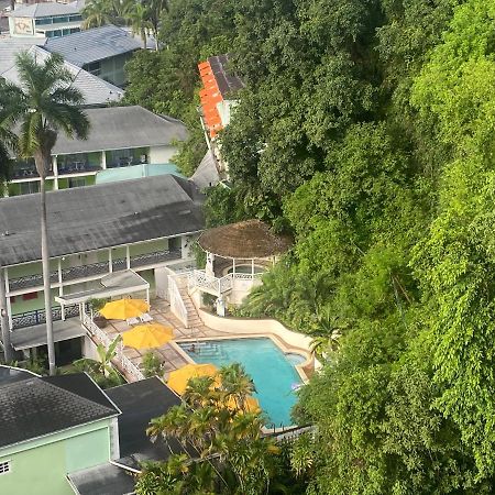 Deluxe Montego Bay Club Studio & Suites Exterior photo