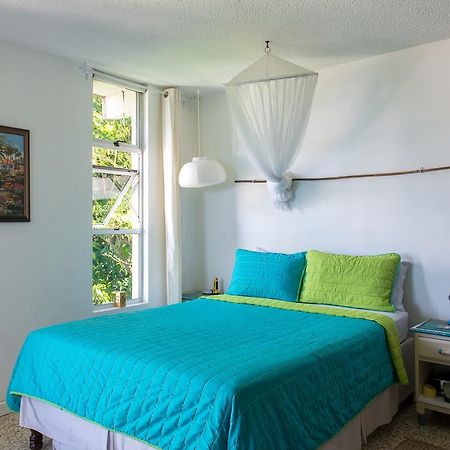 Deluxe Montego Bay Club Studio & Suites Exterior photo