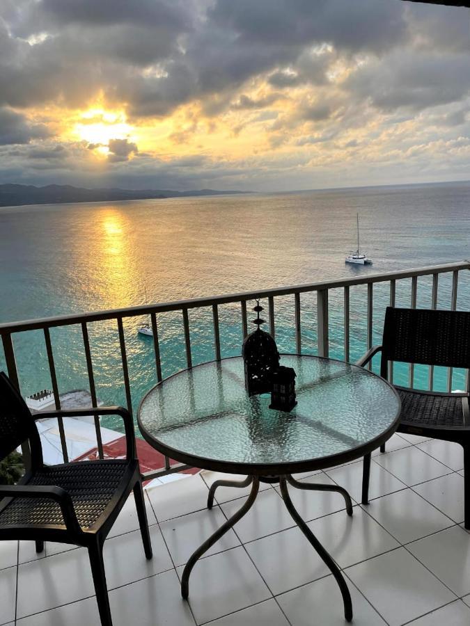 Deluxe Montego Bay Club Studio & Suites Exterior photo