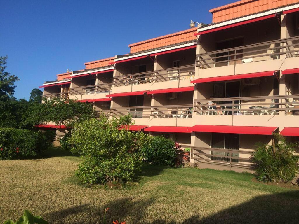 Deluxe Montego Bay Club Studio & Suites Exterior photo