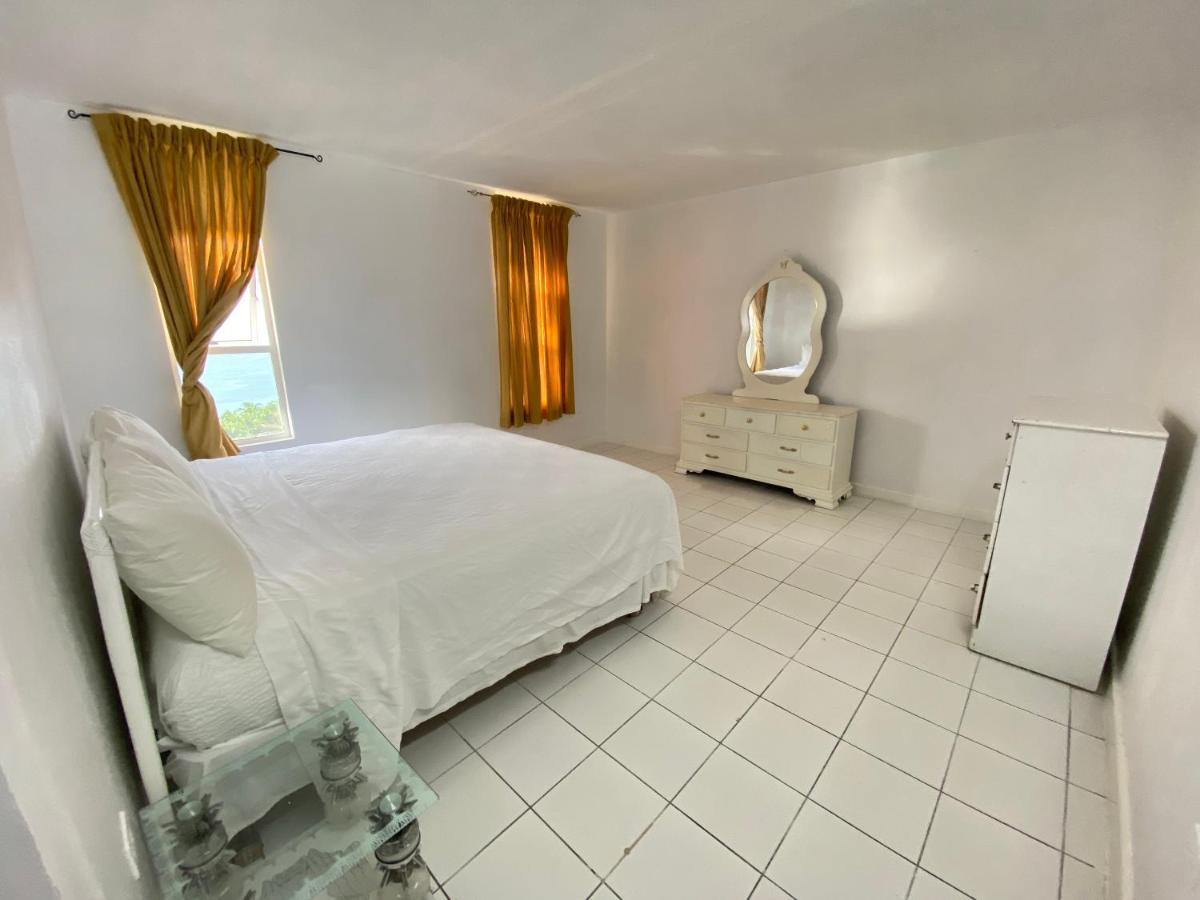 Deluxe Montego Bay Club Studio & Suites Exterior photo
