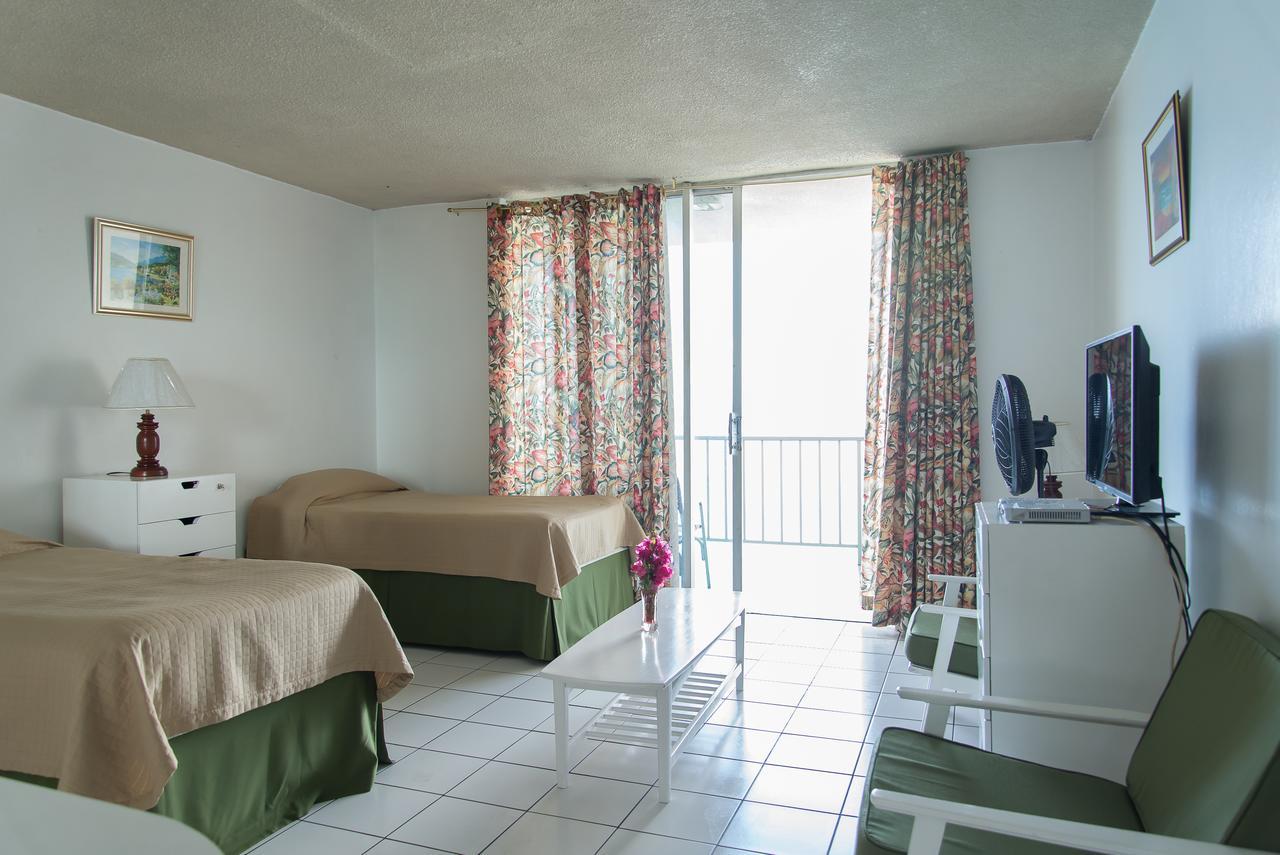 Deluxe Montego Bay Club Studio & Suites Exterior photo