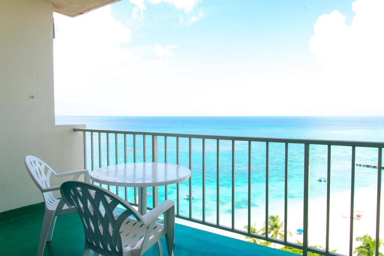 Deluxe Montego Bay Club Studio & Suites Exterior photo