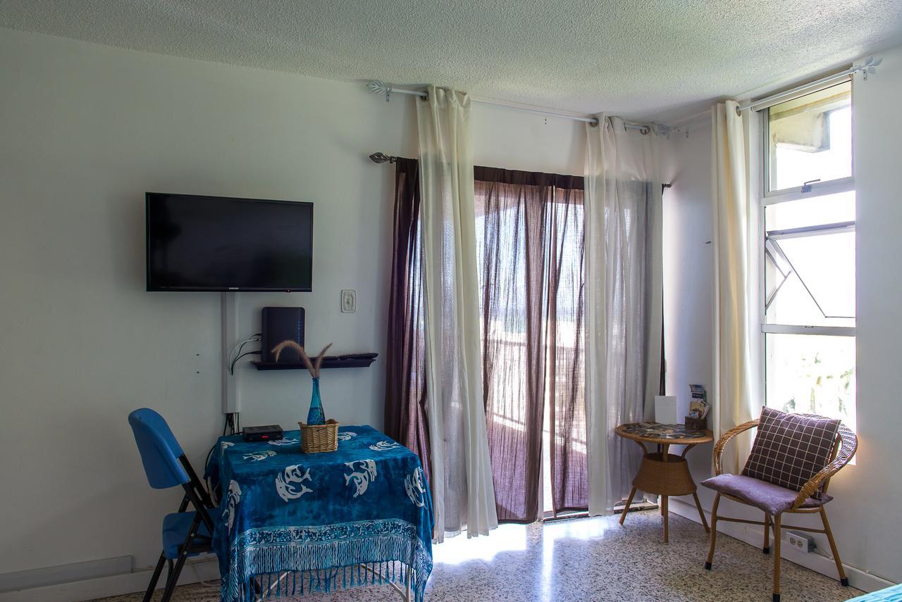 Deluxe Montego Bay Club Studio & Suites Exterior photo
