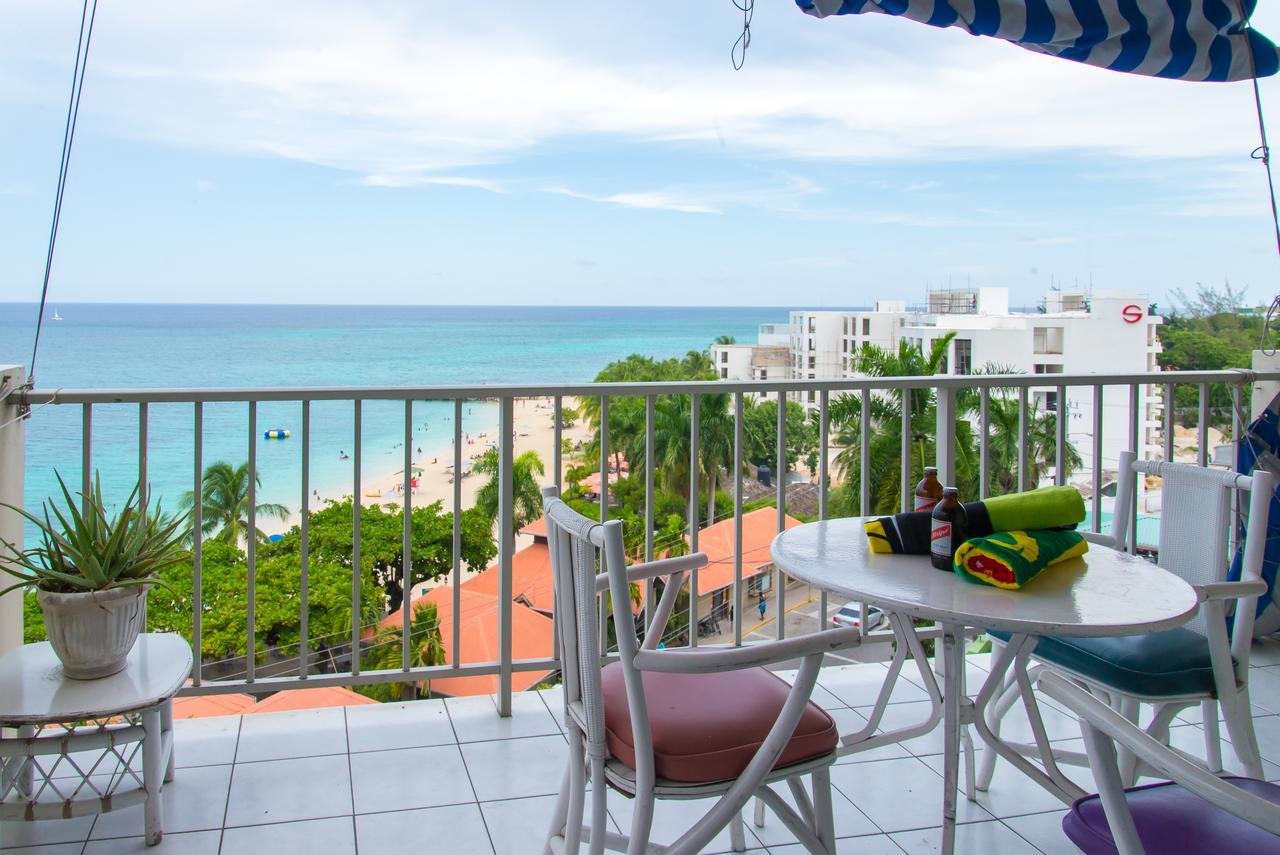 Deluxe Montego Bay Club Studio & Suites Exterior photo